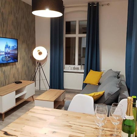 Apartament Przy Placu Piastowskim Jelenia Góra Zewnętrze zdjęcie