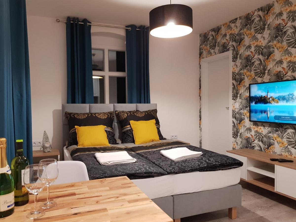 Apartament Przy Placu Piastowskim Jelenia Góra Zewnętrze zdjęcie